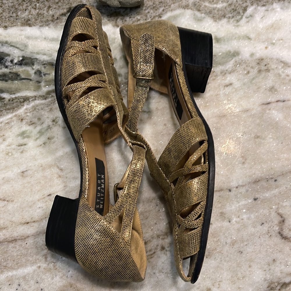 STUART WEITZMAN Leather Metallic T-Strap Sandals 8.5A - Picture 7 of 14